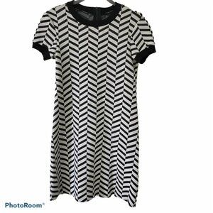 Zara Mini Dress‎ Womens XS Herringbone Patterned Black/White Short Sleeve